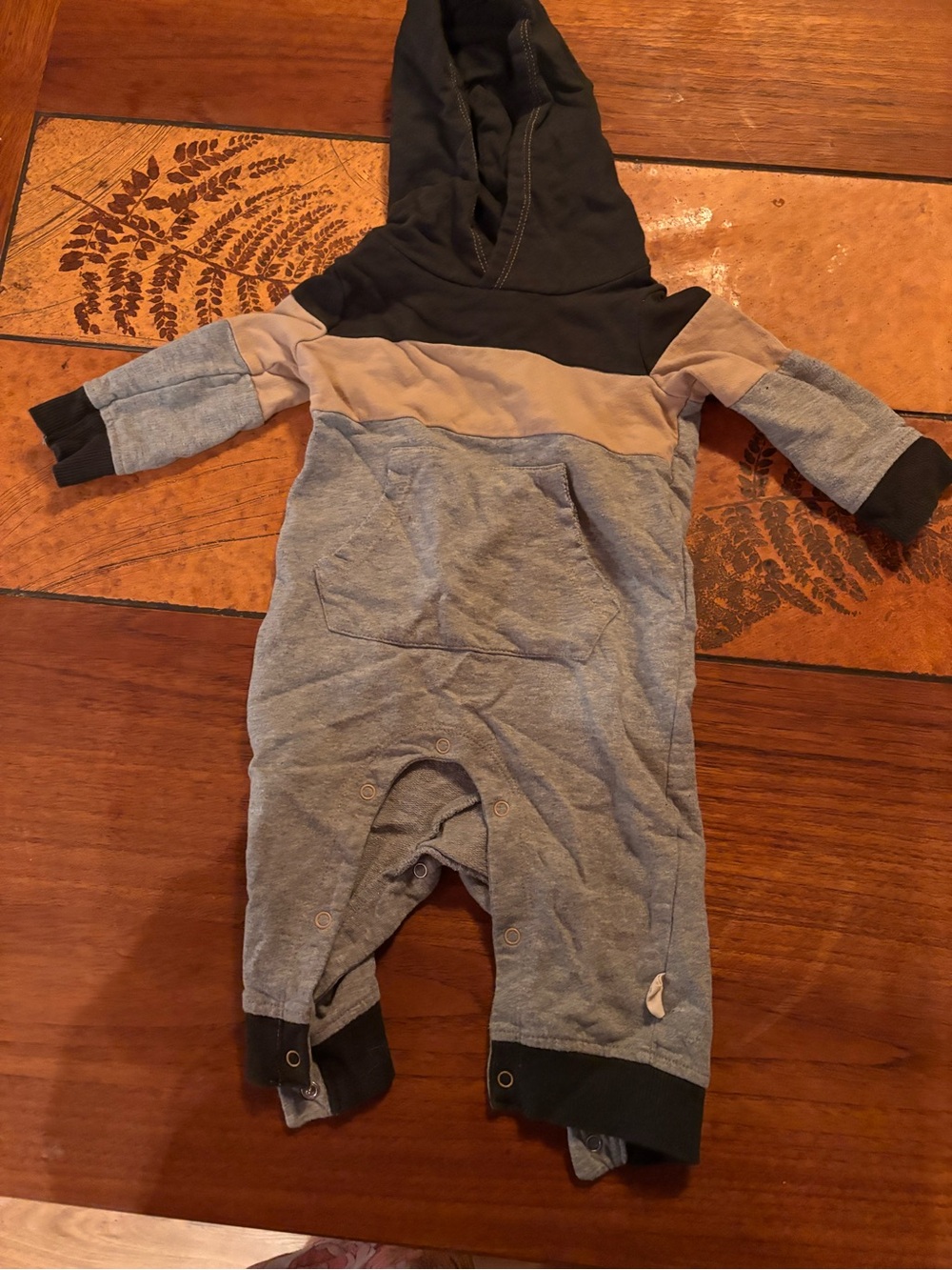 Burts bee baby romper outfit hooded